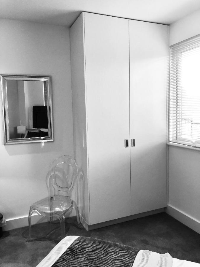 Snapos Luxury Serviced Apartment - Meridian House Bedford Exterior foto
